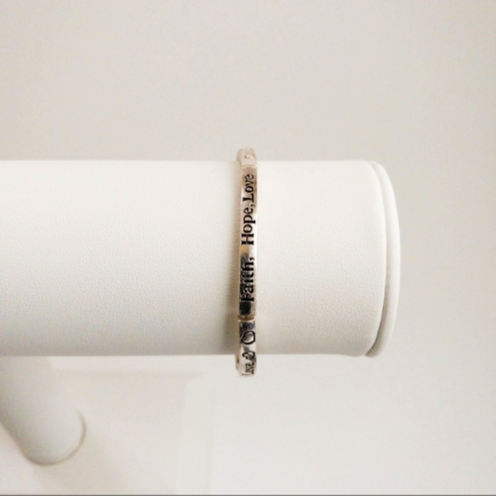 Faith Hope Love with hearts 💕 Bracelet/Bangle